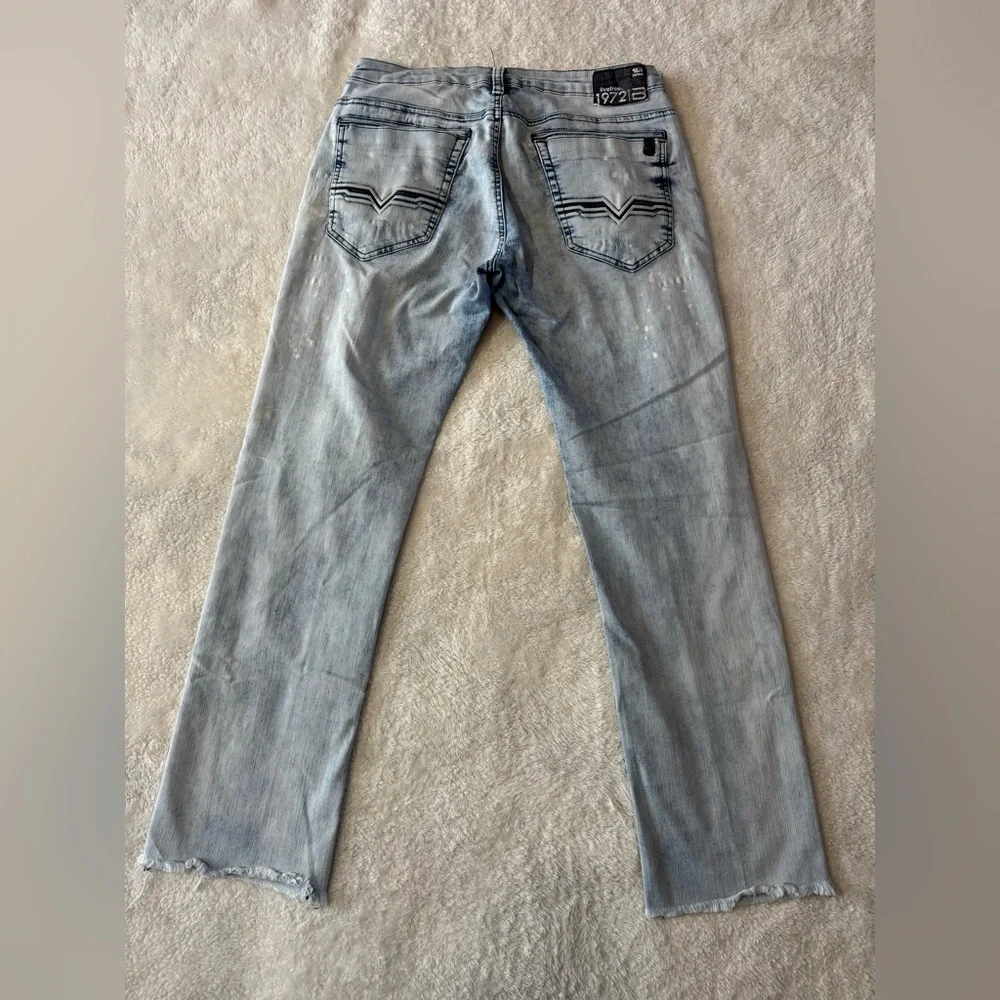 Buffalo David Bitton Light Wash Slim Straight Stretch Distressed Jeans 33x32